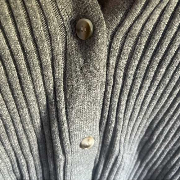 Sincerely Jules Womens Gray Long Sleeve front Buttons Cardigan Size L - Picture 5 of 5